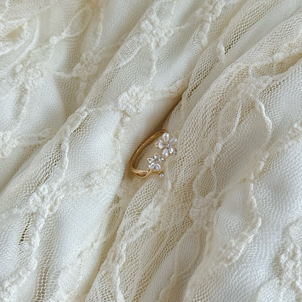 Socrush.bkk | DAISY PEARL ring | SR-043 | แหวน ดอกไม้ มุก เพชร