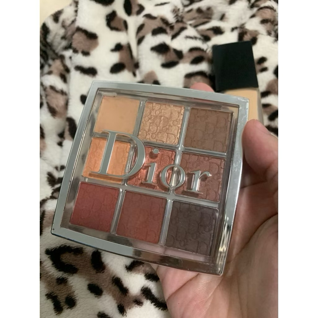 ส่งต่อeyeshadow Diorและรองพื้นlancome(แท้100%)