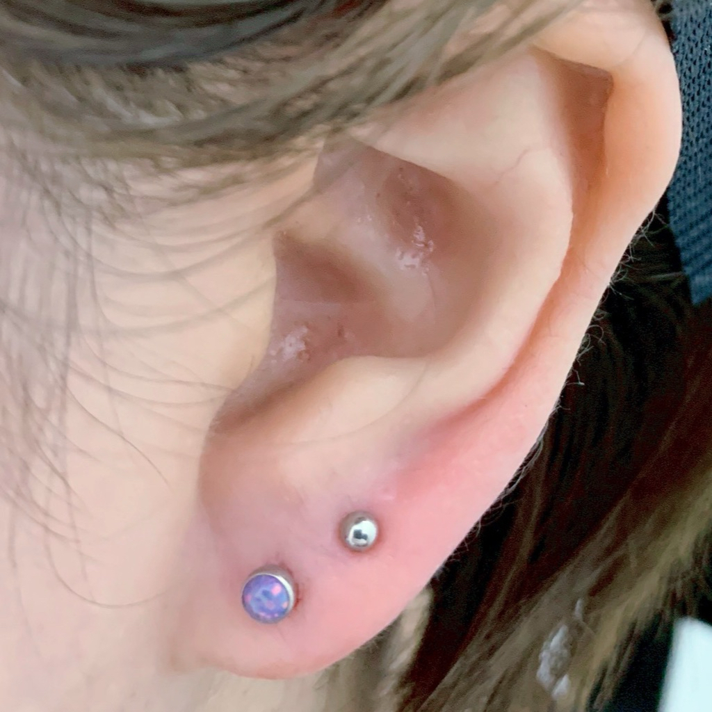 Piercingroom by Jay حلق أوبال بنفسجي Bezel للبشرة الحساسة — صورة 4