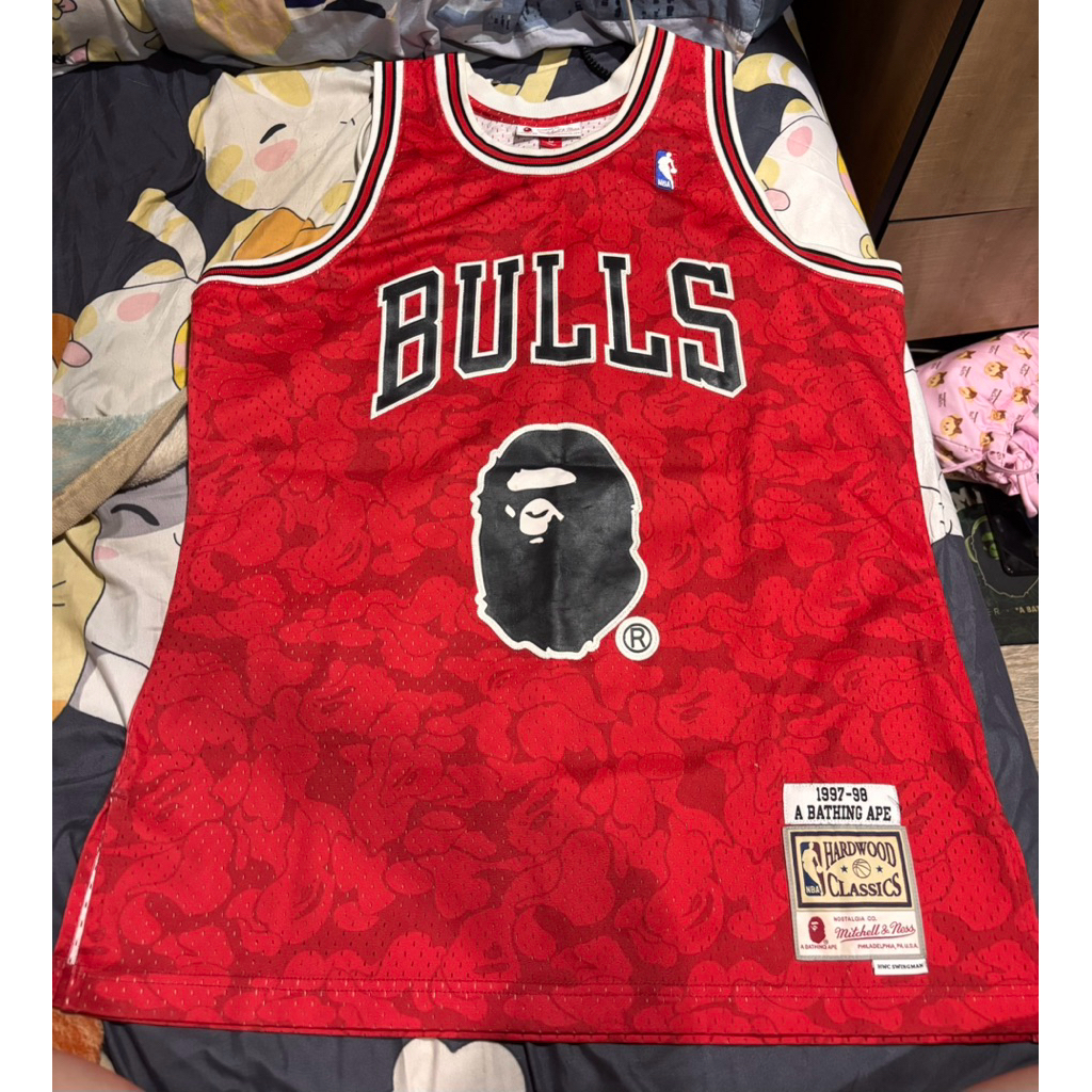 (มือสอง) เสื้อบาสBAPE x mitchell and ness (BULL) size L