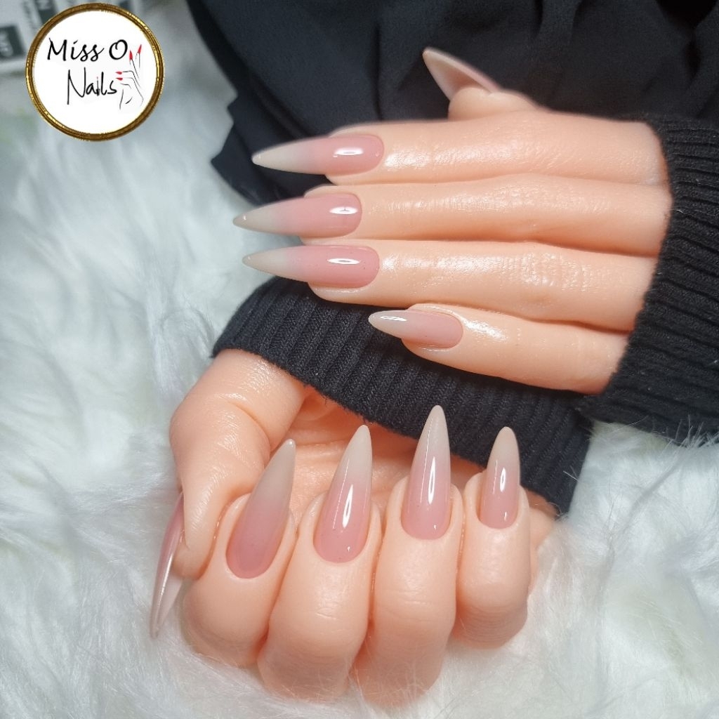 สีชมพูนู๊ด XE05 ออมเบร์ #07 เล็บปลอมสำเร็จรูป เล็บPVC งานสีเจล 100%