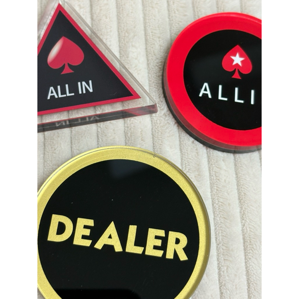 [พร้อมส่งจากไทย] อุปกรณ์เสริมสำหรับเกม Texas Hold em ป้าย ALL IN / Dealer แผ่นป้าย อะคริลิค