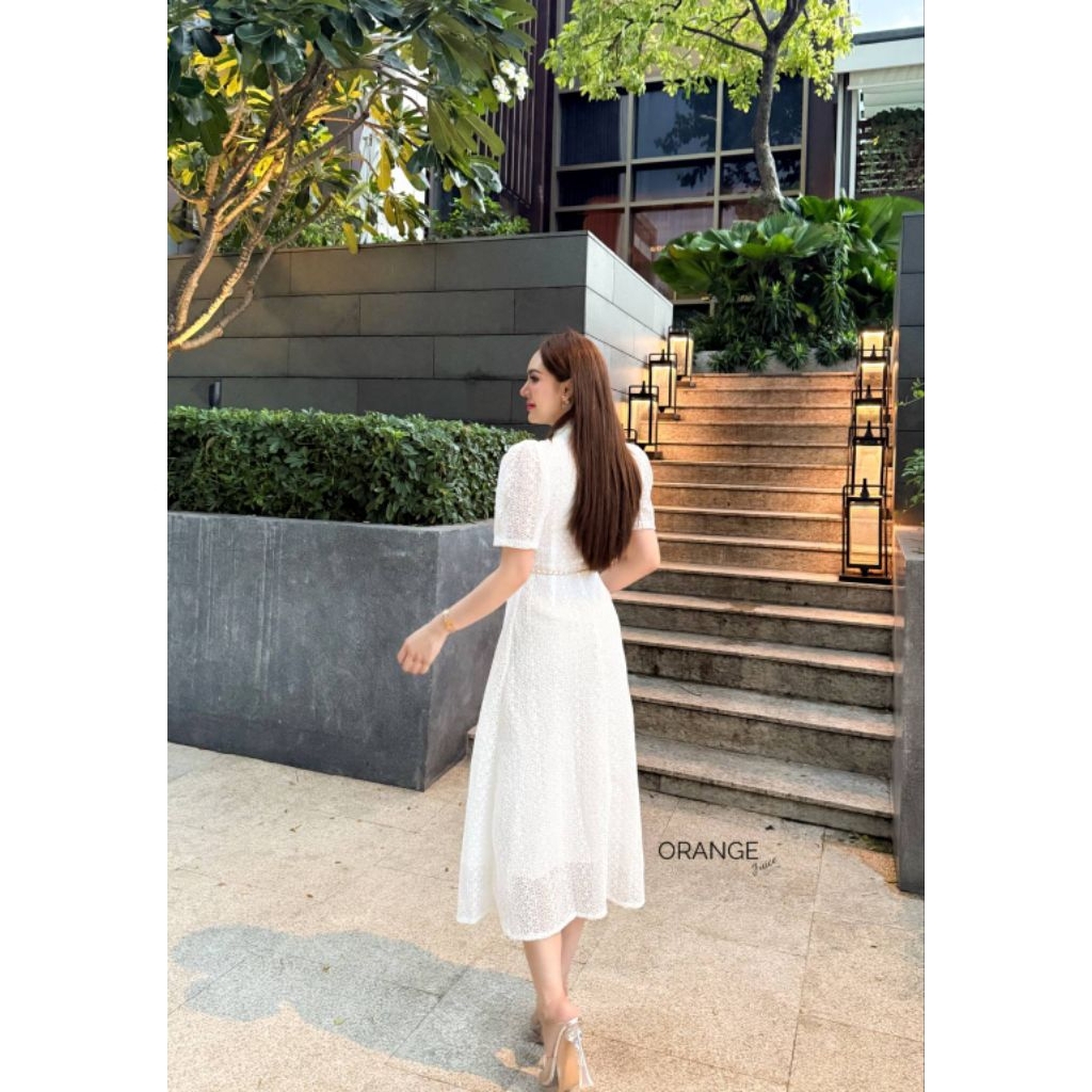 ครบไซซ์ S-5XL❗เดรสลูกไม้ขาวสวยหรู!!! Maxi Dress เดรสสีขาวผ้าลูกไม้กระดุมหน้า+เข็มขัดโซ่ งานป้าย Orange Juice ราคา ถูกที่สุด ดีลบีเคเค แกลเลอรีภาพที่ 4