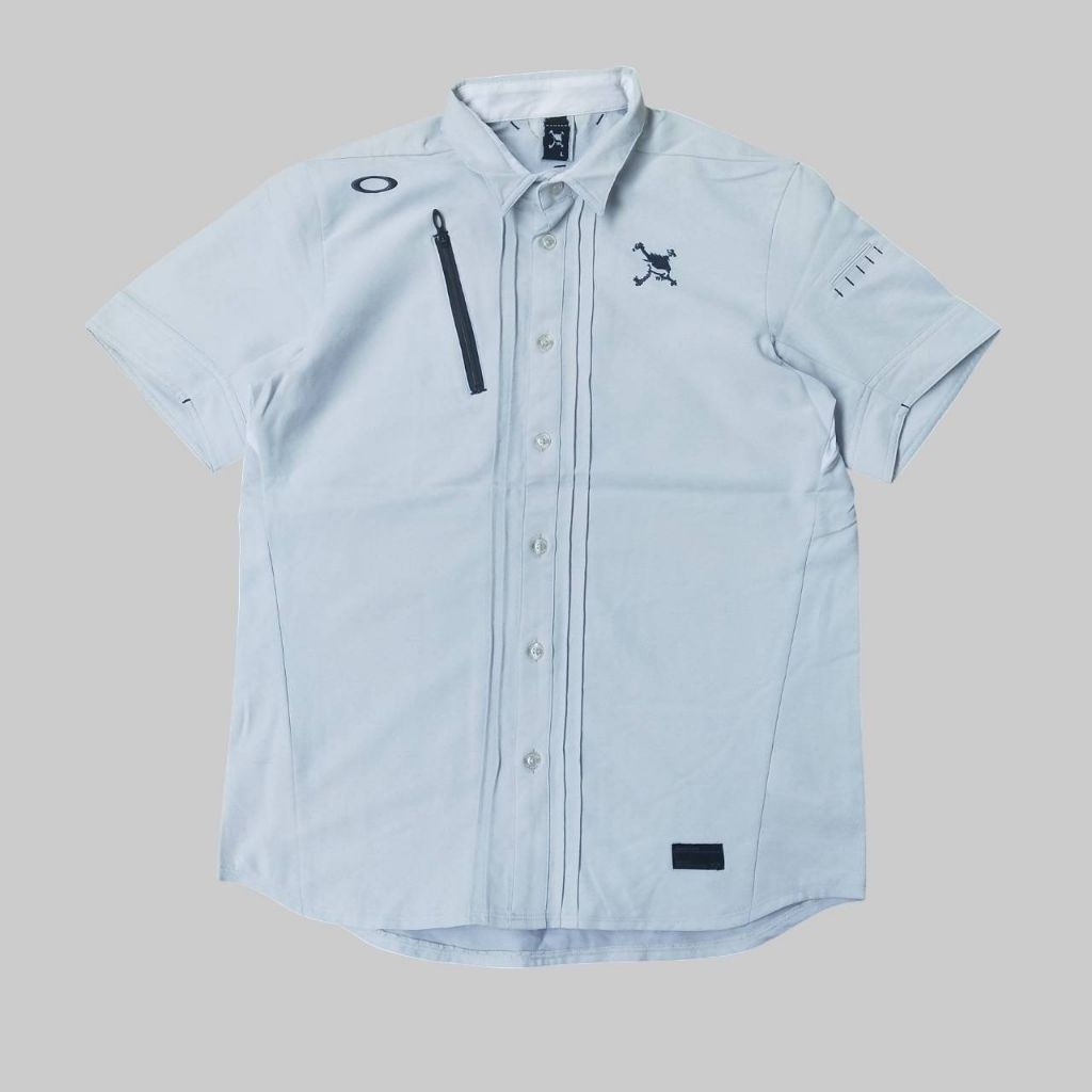 เสื้อเชิ้ต Oakley มือสอง