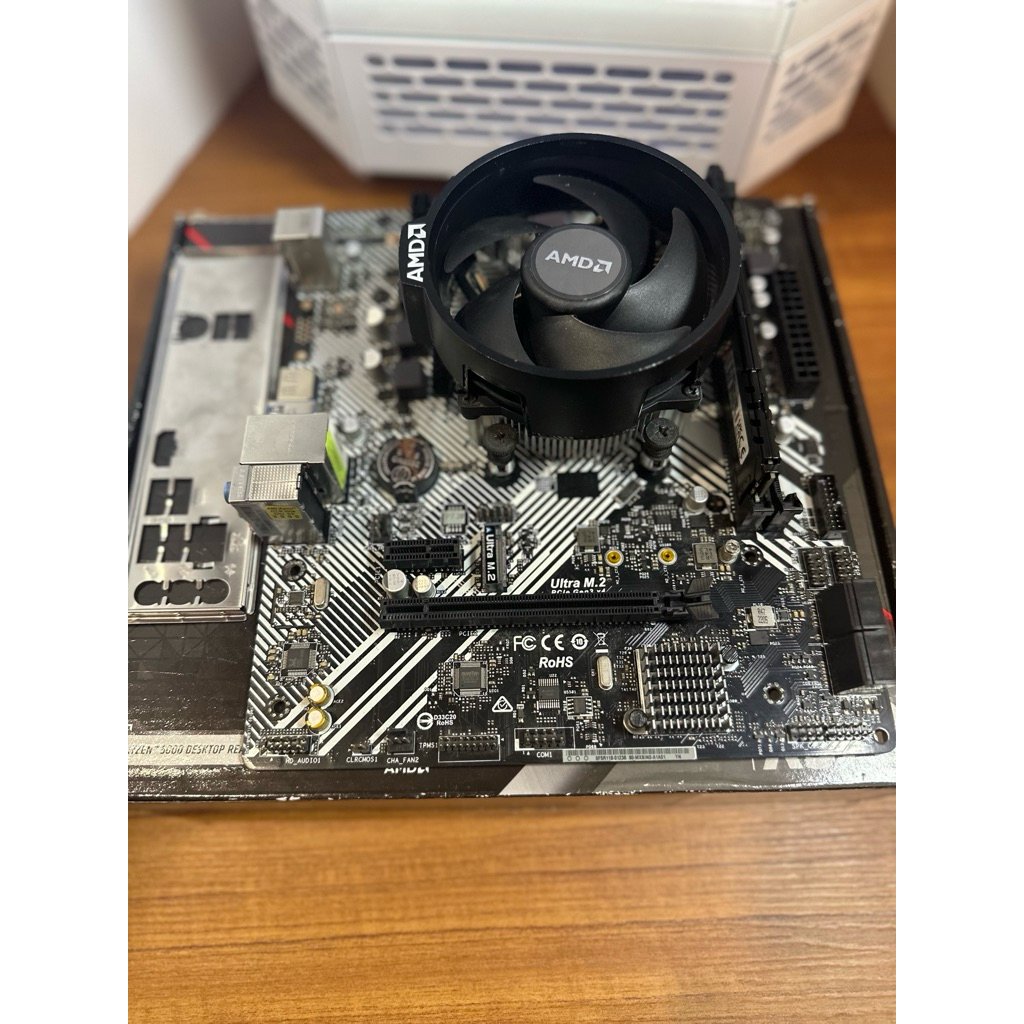 CPU AMD RYZEN5 3500X + X370M