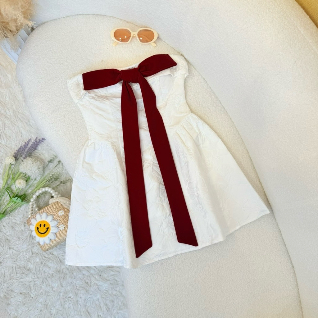 [LISA] A1193 ชุดเดรสกระโปรงเกาะอกแต่งโบว์กำมะหยี่ผ้าลายดอกไม้ สวยหรูผู้ดีลุคคุณ ใส่ออกงาน ดินเนอร์ - รูปที่ 2