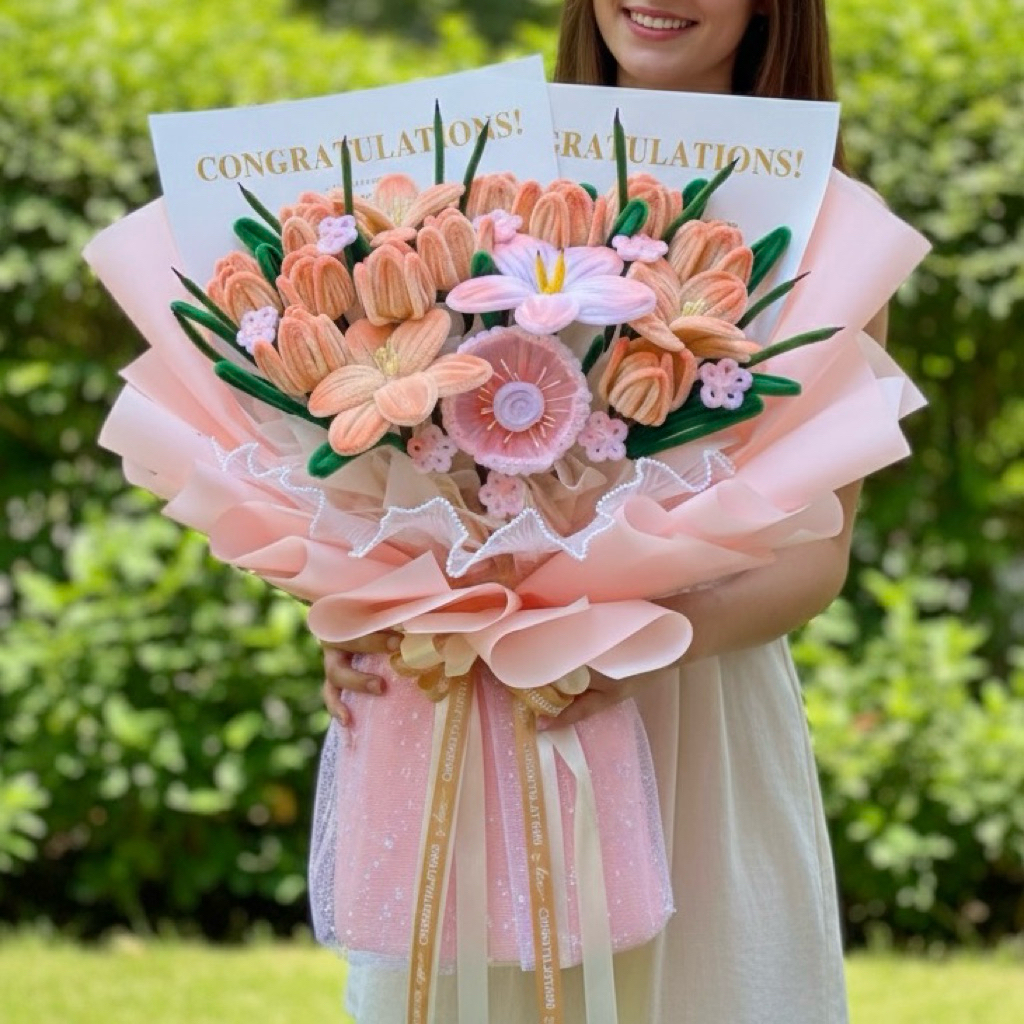 พร้อมจัดส่ง💐สุดอลังขนาดใหญ่พิเศษ💐ช่อดอกไม้กำมะหยี่🌹ของขวัญวาเลนไทน์ ดอกไม้ปัจฉิม ดอกไม้แสดงความยินดี เตรียมของ2วัน