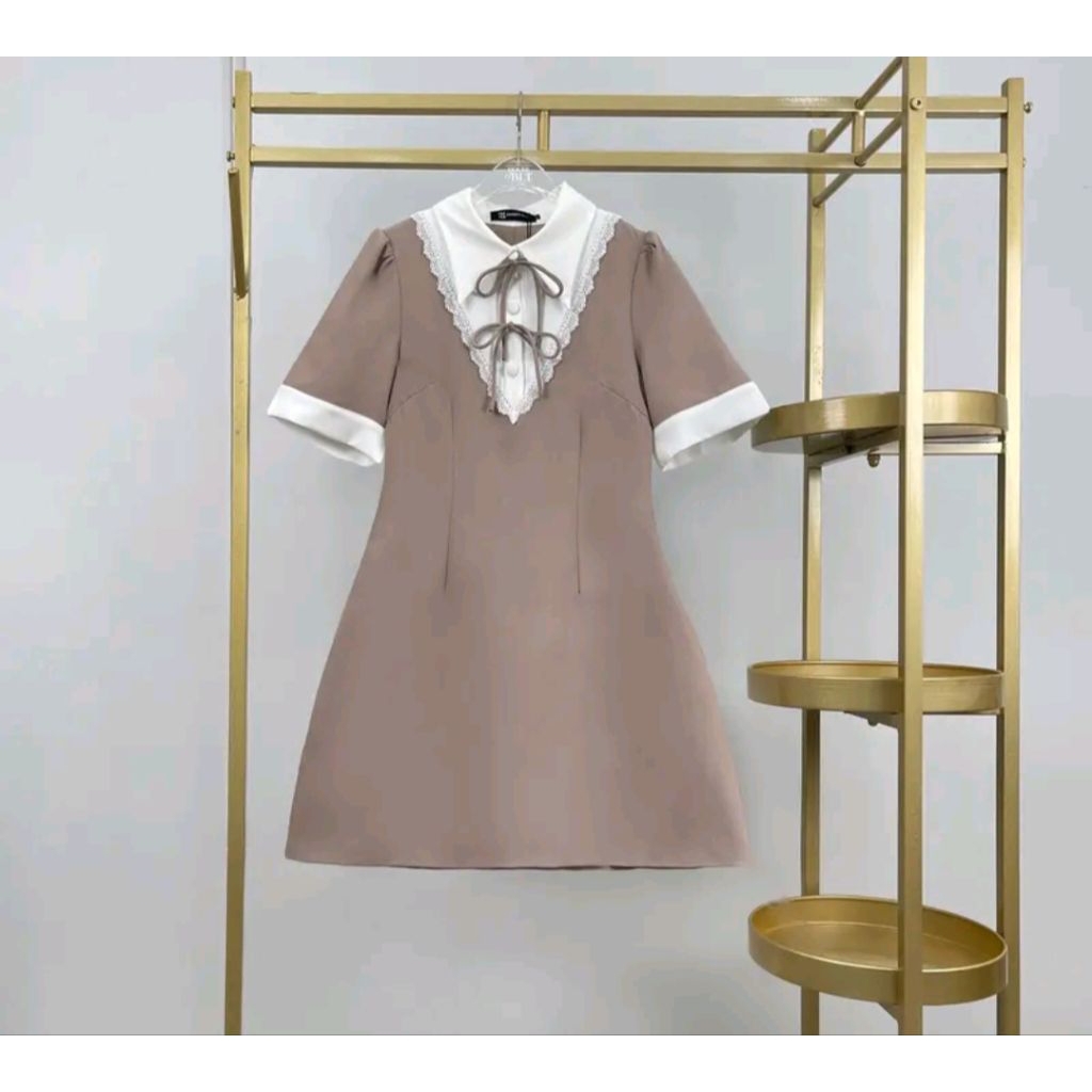 ส่งต่อเดรส ร้าน BELLITA.OFFICIAL สภาพดี ลองเฉยๆ ยังไม่เคยใช้งาน สีครีม  ไซส์ L