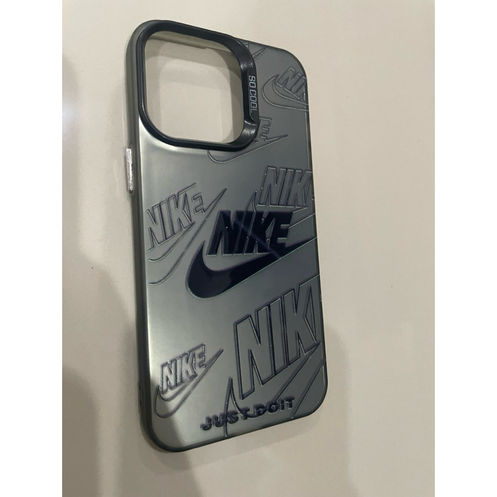 เคสไอโฟน 13pro  💕💕(ส่งต่อ)