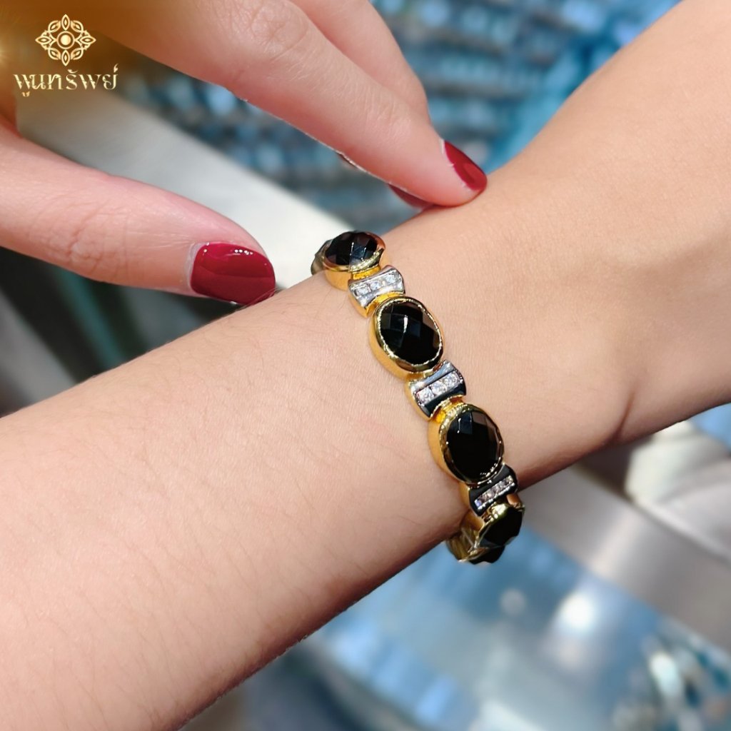 สร้อยข้อมือนิลคั่นเพชรสวิส พูนทรัพย์ มีใบรับประกัน มีใบรับประกัน ใส่ติวตัว เสริมดวง สายมู HD59H300