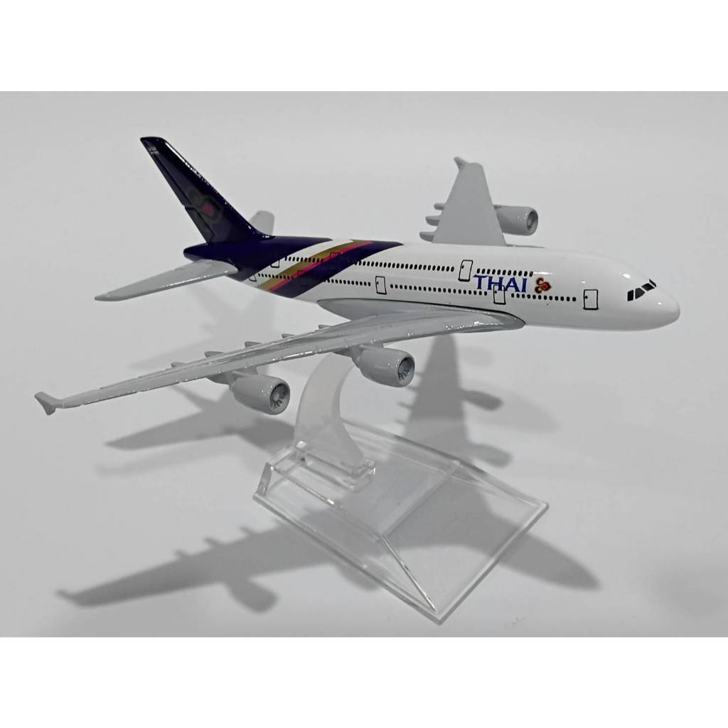 โมเดลเครื่องบิน THAI AIRWAYS AIRBUS A380 Plane Model Aircraft Scale 1:400  NEW IN Package.(T003)