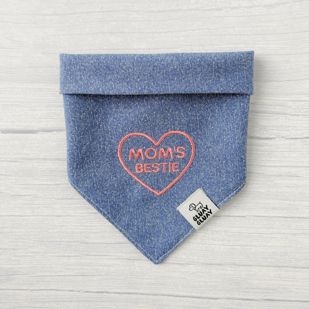 GLUAY GLUAY - ผ้าพันคอหมาแมว ผ้าพันคอสัตว์เลี้ยง - Mom’s Bestie - ลายปัก