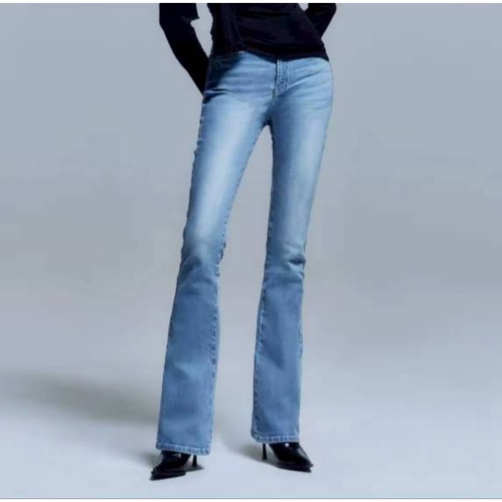 New with Tag - Merge Official - Merge Curve Up Jeans Blue sizeL