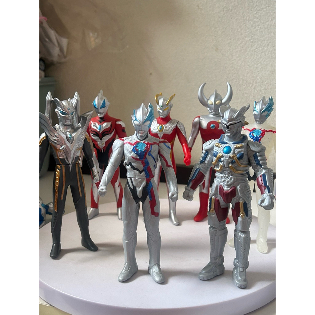 (3) บันได 5-5.5 นิ้ว งานเก่า หุ่นซอฟ หุ่นยาง อุลตร้าแมน ultraman มือ 2 Bandai