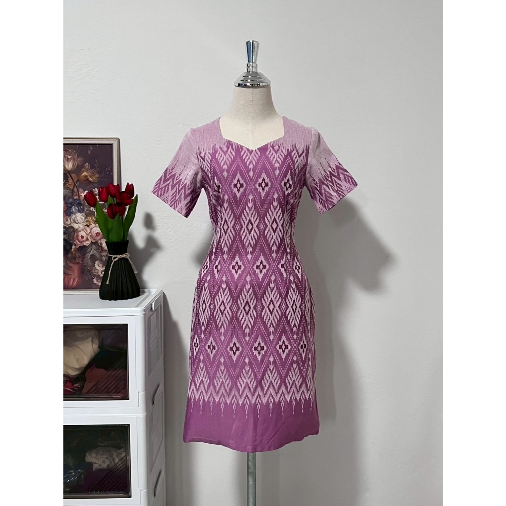 IN17  เดรสผ้าไทย ผ้าทอ ทรงสอบ สีชมพู ป้าย.VENA U Sz.M อก.36