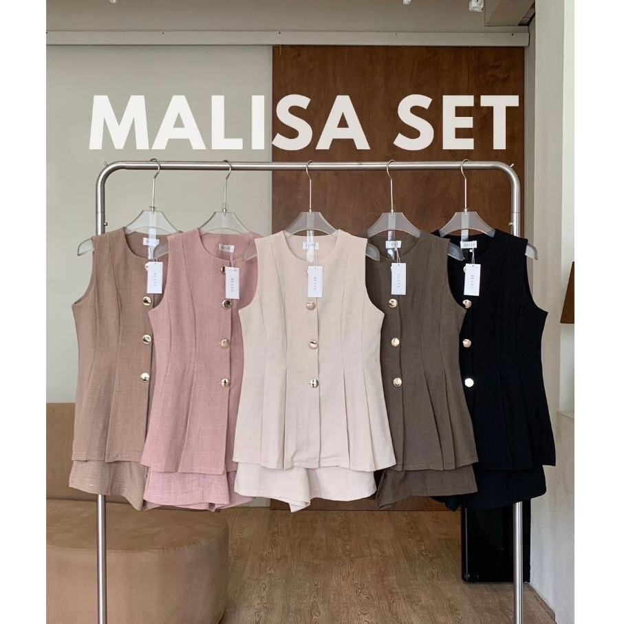 Malisa- ชุดเซ็ท 2 ชิ้นขาสั้น ชุดเซ็ทขาสั้นเสื้อสายเดี่ยวตัวยาวคอกลม เสื้อแขนกุดตัวยาวแต่งกระดุมทอง BETTY (ฺB037)