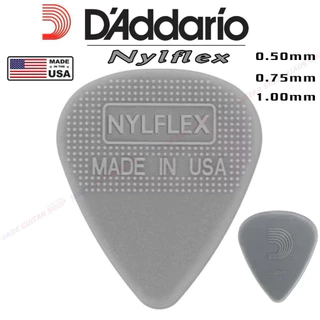 D’Addario® 1NFX2 Nylflex Pick ปิ๊กกีตาร์ ทรงหยดน้ำ ความหนามี 3 ขนาดให้เลือกทำจาก Nylon ** Made in USA **