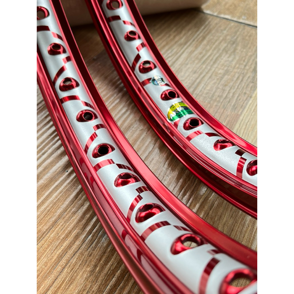 ล้อรางน้ำ Akront แดงหลังเสือ ขอบ17-1.2 (งานเก้าจรัญ)