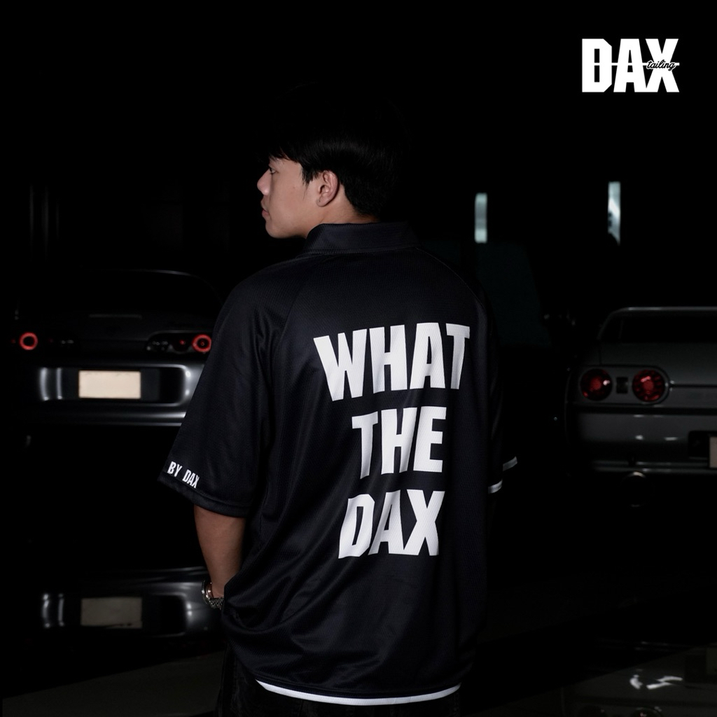 WHAT THE DAX SHIRT - เสื้อคอปกวินเทจ DAX ผ้านุ่ม ใส่สบาย ระบายอากาศได้ดี