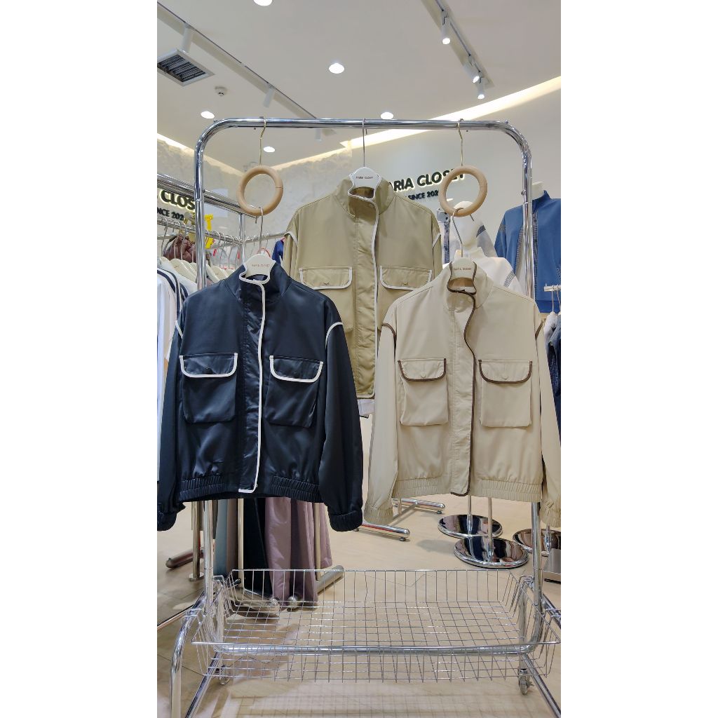 Maria Closet (พร้อมส่ง) แจ็คเก็ต Bomber แต่งกุ๊นขอบ สไตล์เกาหลี | Jacket