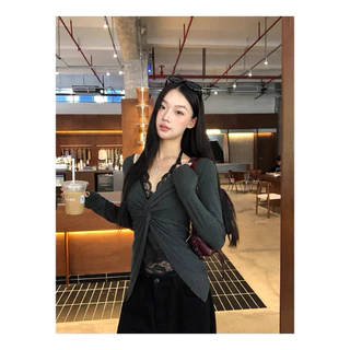 STR พร้อมส่ง🍒🍯 เสื้อแขนยาว เสื้อคล้องคอแต่งลูกไม้ ดีไซน์จับจีบคอวี เสื้อครอปทรงเข้ารูป สไตล์สาวฮอตเซ็กซี่แฟชั่นผู้หญิง