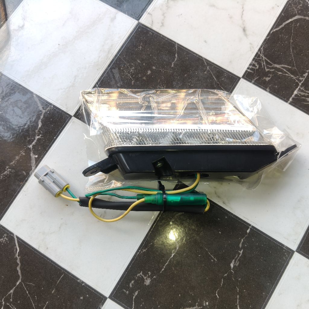 ไฟเลี้ยวหลังแท้ใหม่ Scomadi TT125i / TT200i ราคาต่อคู่