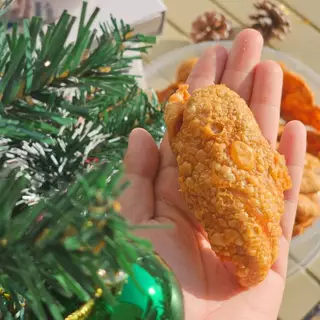 🐣หนังไก่ทอดกรอบ​ปรุงรส มีหลายรสชาติให้เลือก (ชิ้นใหญ่เต็มคำ)