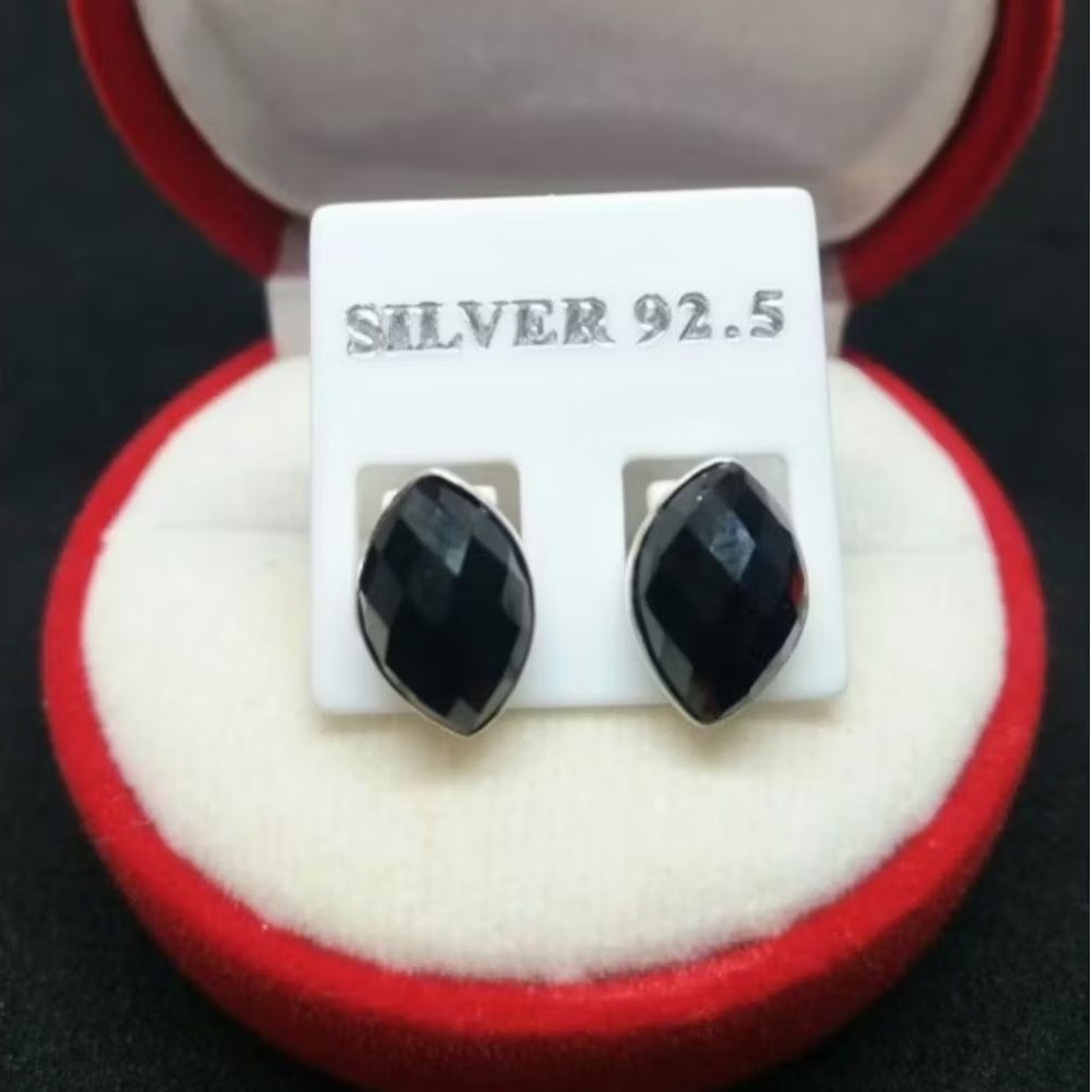 ต่างหูนิลแท้ ต่างหูเงินแท้ 92.5% ชุบทองคำขาวแท้ นิลแท้กาญจนบุรี