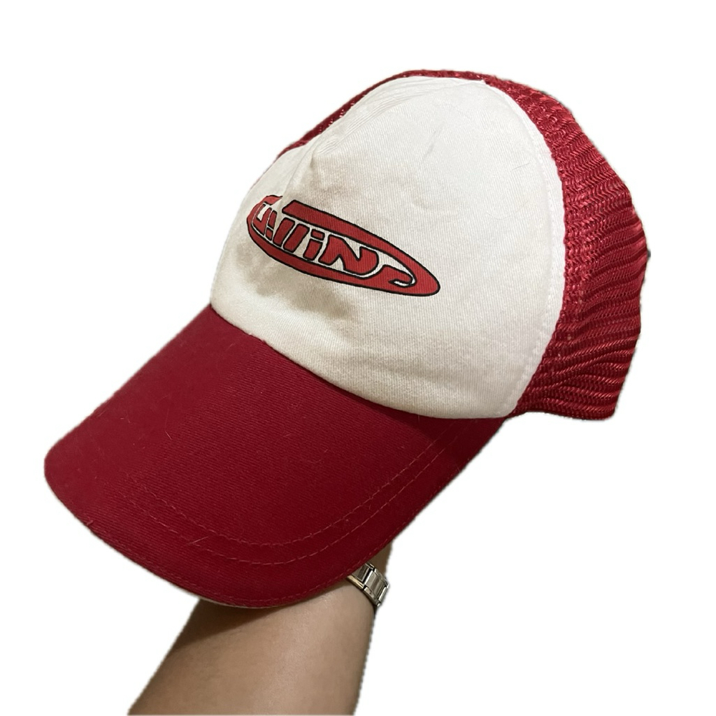 หมวกแบรนด์cuvang.bkk หมวกแฟชั่น (สินค้ามีเพียง1ชิ้นเท่านั้น)