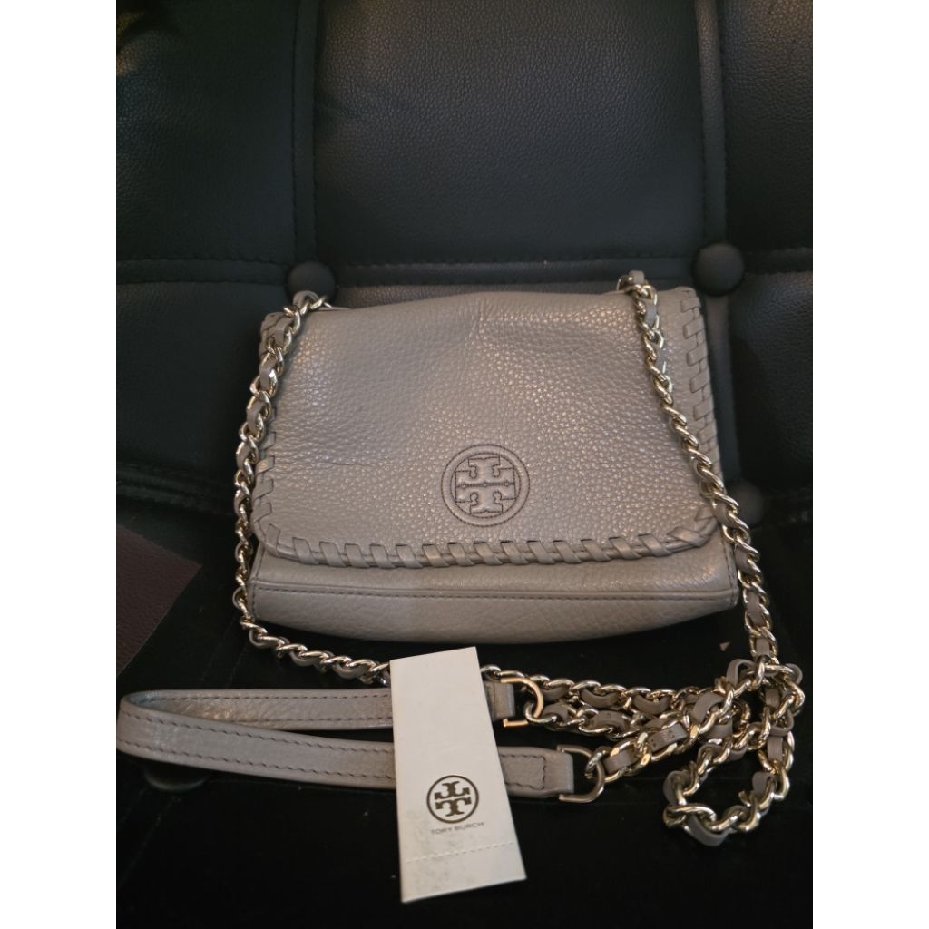 กระเป๋า Tory Burch Marion Shrunken Shoulder Bag 