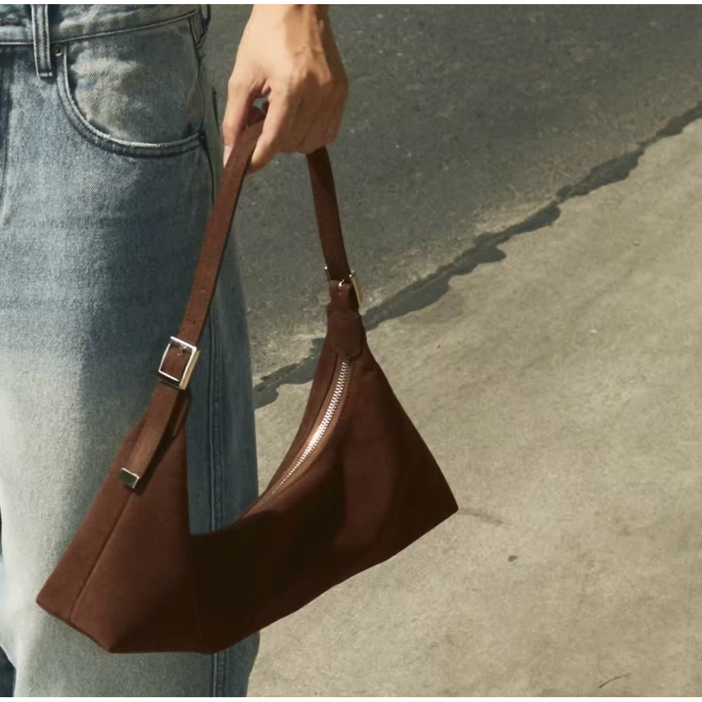 ส่งต่อ กระเป๋าของแบรนด์ knack.bag- Jennie bag - Dark brown (หนังกลับ)