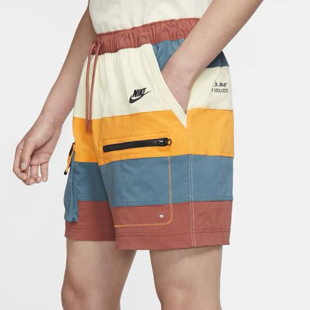 Nike Casual Shorts Men Earth Rock Red
