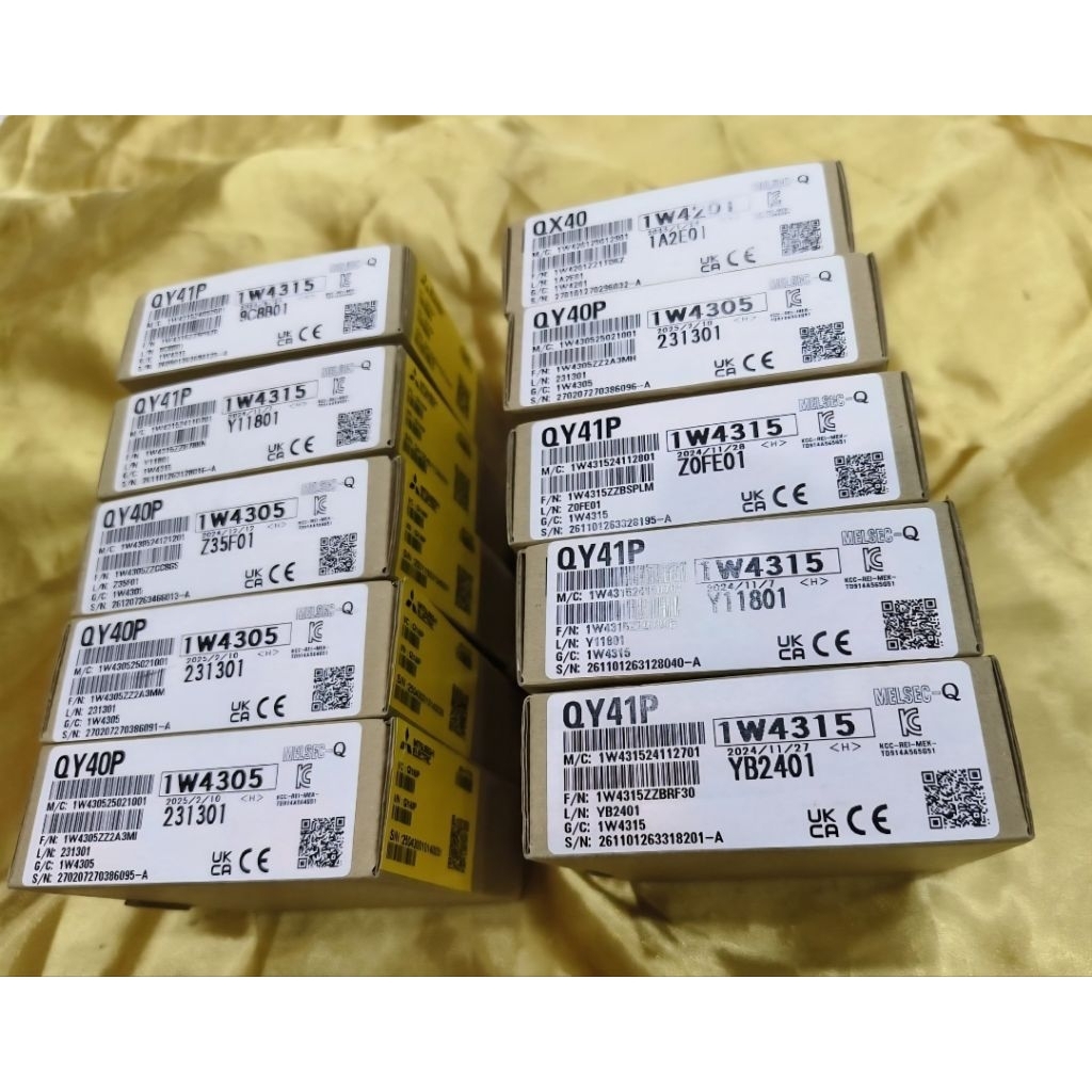 PLC MITSUBISHI  QY40P