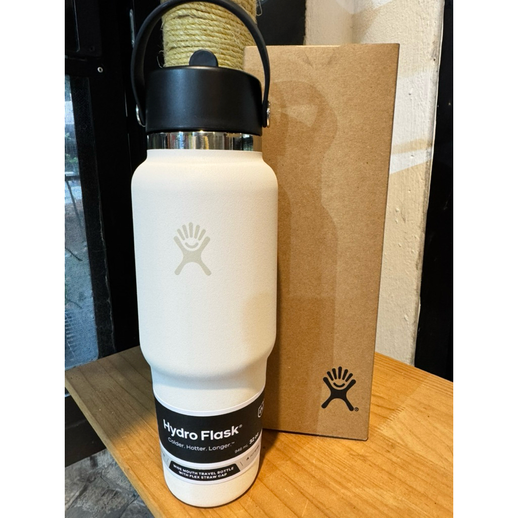 ราคาพิเศษ!! Hydro flask TRAVEL BOTTLE 32 oz