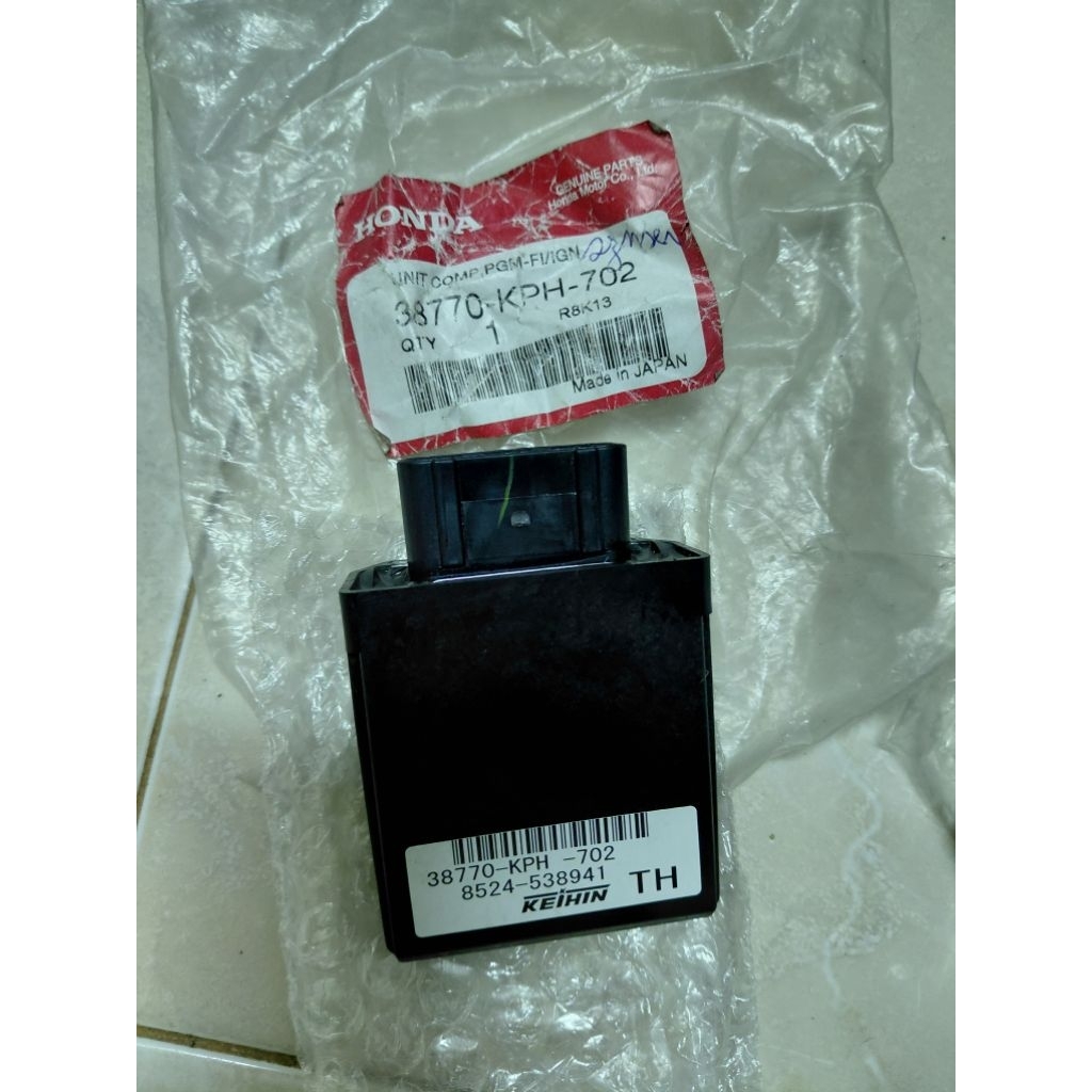 38770-KPH-702 กล่อง ECU หรือกล่องไฟHonda Wave 125i  ไฟเลี้ยวบังลมท่อเงา แท้ศูนย์ (2005-2007)