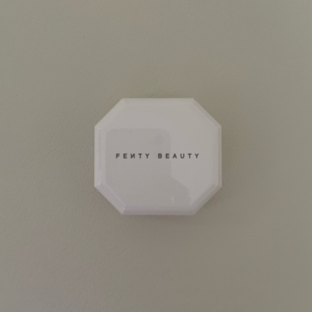 used condition🧺fenty beauty pro filt'r soft matte powder foundation 140