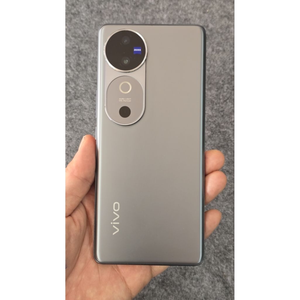 Vivo V40 5G #มือสอง Ram12 ROM256 สีเงิน