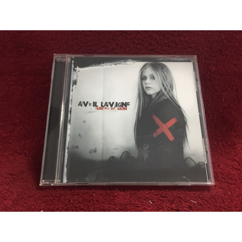 CD Avril Lavigne – Under MySkin สภาพตามปก CA9-145