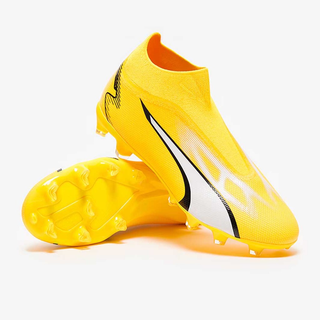 รองเท้าฟุตบอล Puma Ultra Match+ Laceless FG/AG