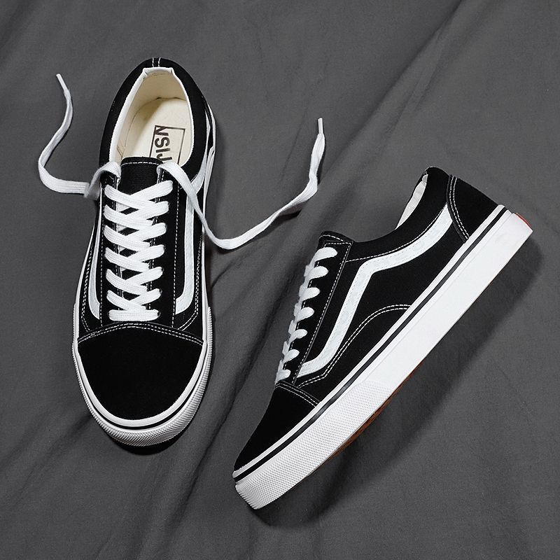 Old Skool สไตล์คลาสสิค ใส่ได้ทั้งผู้หญิงและผู้ชาย รองเท้าผ้าใบ Low-Top สวมใส่สบาย รองเท้าผู้ชาย รองเท้าผู้หญิง ขนาด36-45