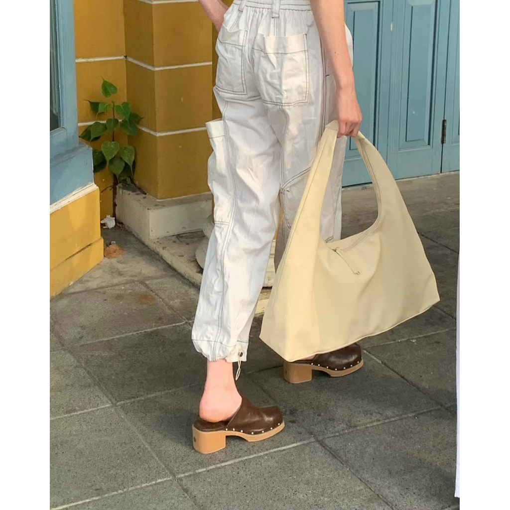 ส่งต่อกระเป๋า The July Mansion Large Jersey Handbags สี butter yellow