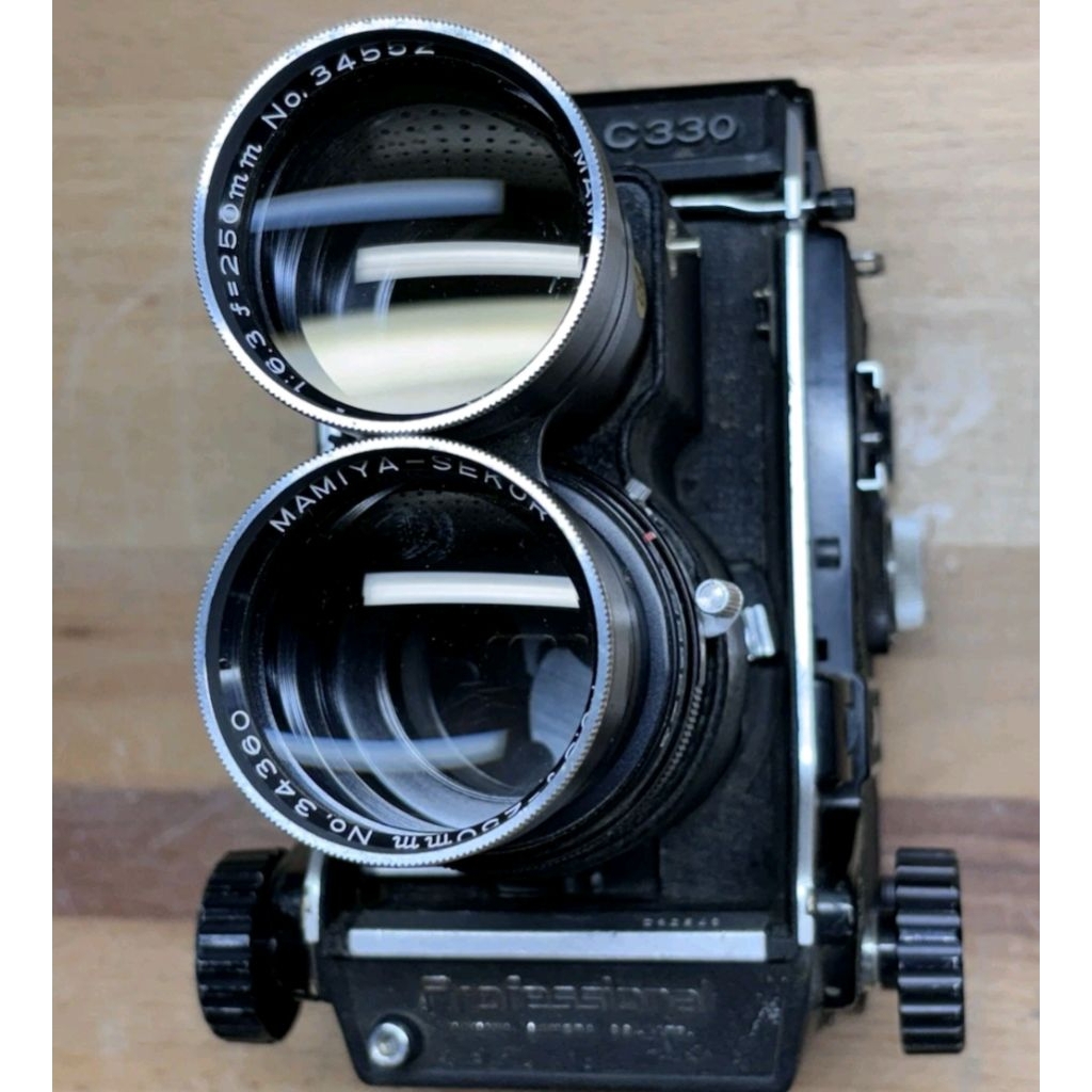 Mamiya C330 Professional TLR + Sekor 250mm f/5