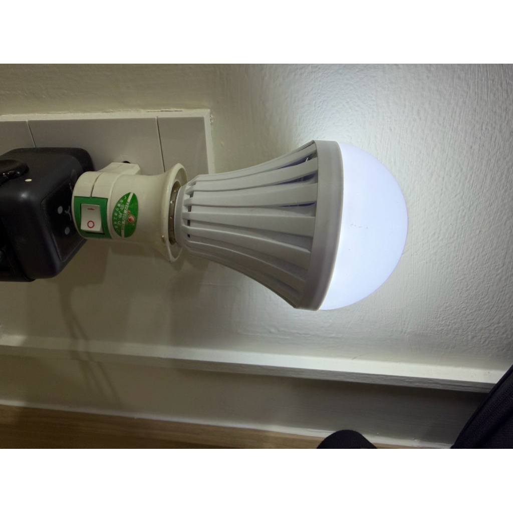 โคมไฟ พร้อมขั้วหลอดไฟ ฐาน E27