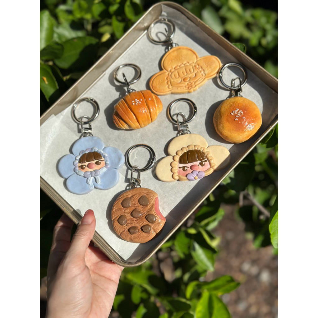 Blendy Collection Keychain พวงกุญแจสุดน่ารักก Handmade 100% ห้อยกระเป๋า หรือกางเกงเก๋ๆ