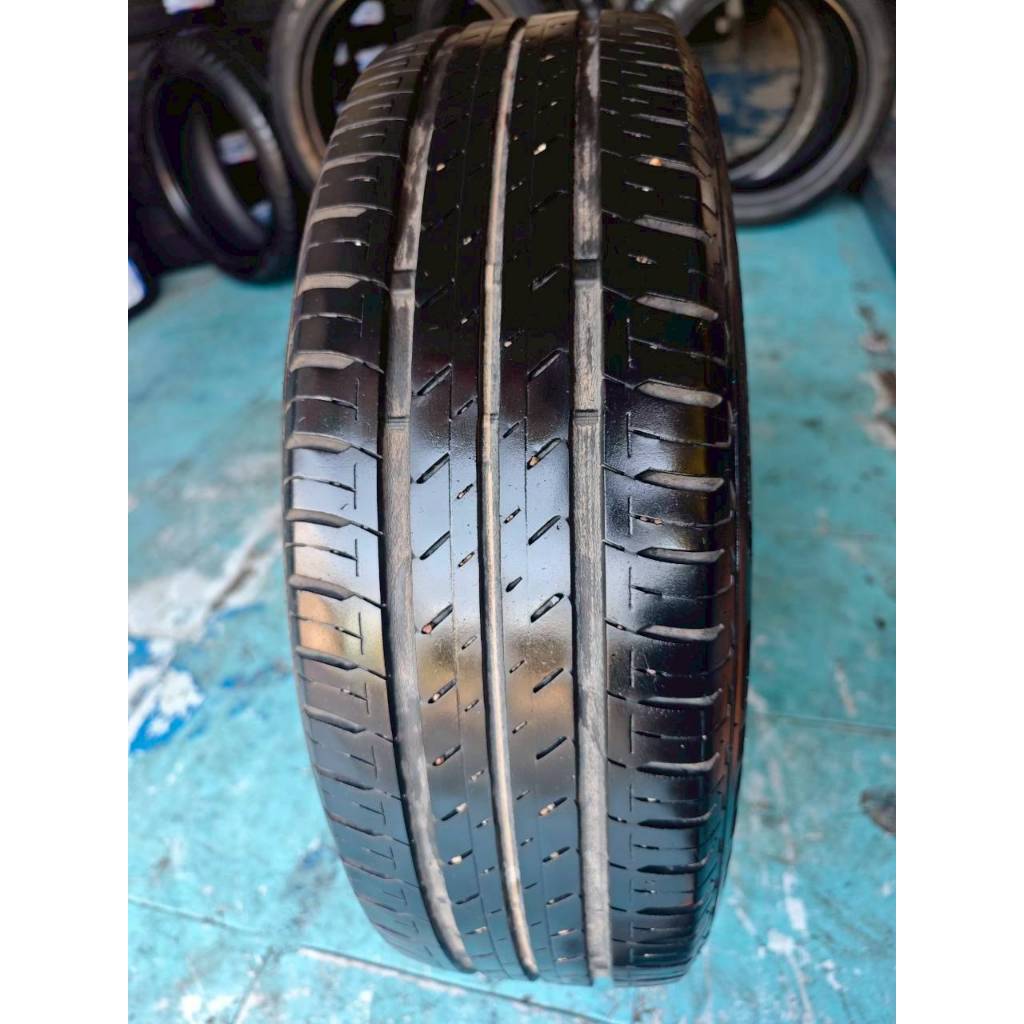 ยางเปอร์เซ็นต์ Bridgestone ขนาด 185 65 R15 ปี20 ราคา 350 บาท