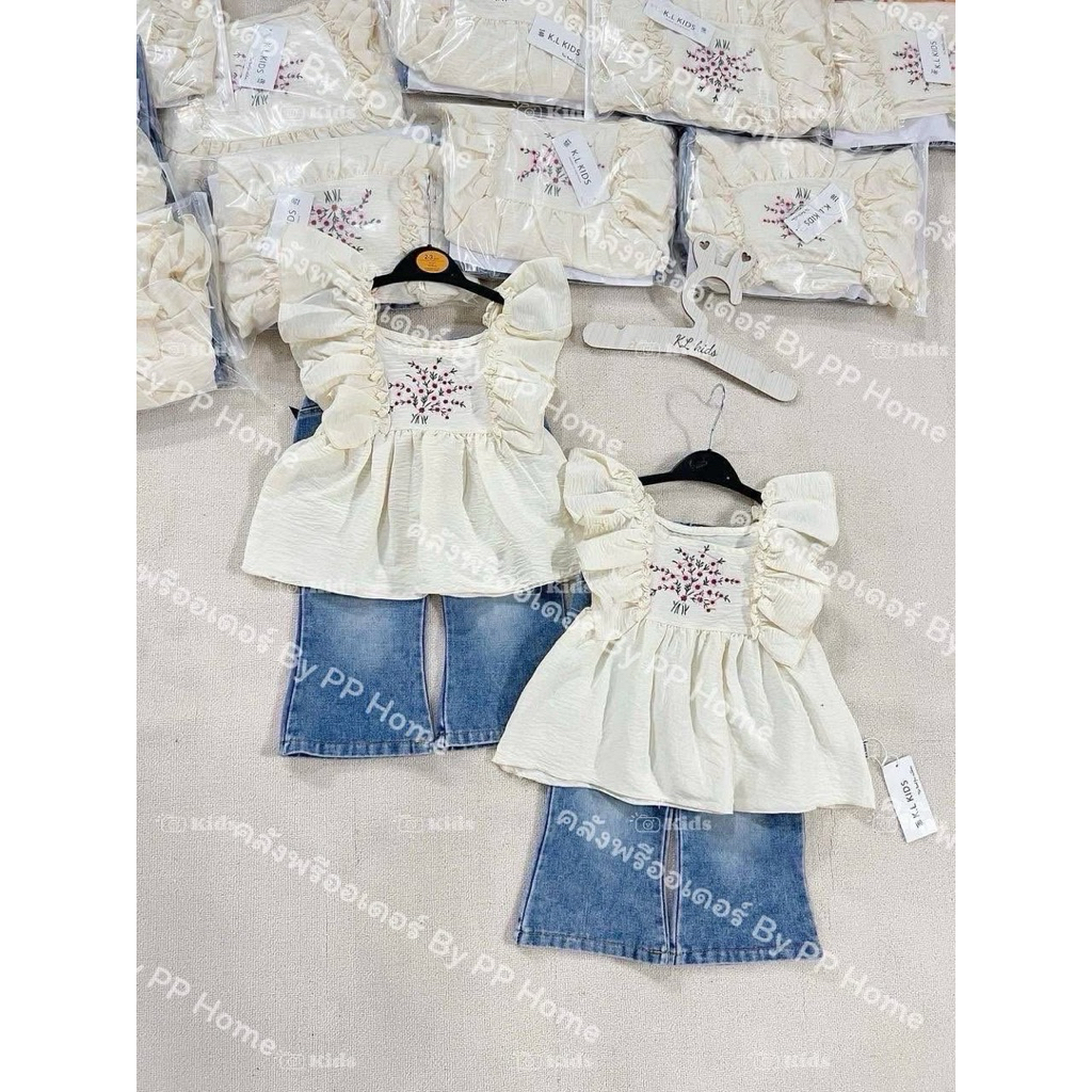 #พร้อมส่ง🇹🇭  อ่านรายละเอียดก่อนสั่งซื้อ🗯️ เซ็ทคุณหนูค♡︎ลใหม่ 💐ลุคเรียบร้อยกางเกงยีนส์เสื้อแขนตุ๊กตาน่ารักๆ#งานตรงปก 𝟏𝟎𝟎%