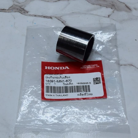 ปะเก็นท่อไอเสีย Forza300,Forza350,ADV350 แท้ศูนย์ฮอนด้า ราคา/1ชิ้น 18391-MN1-670