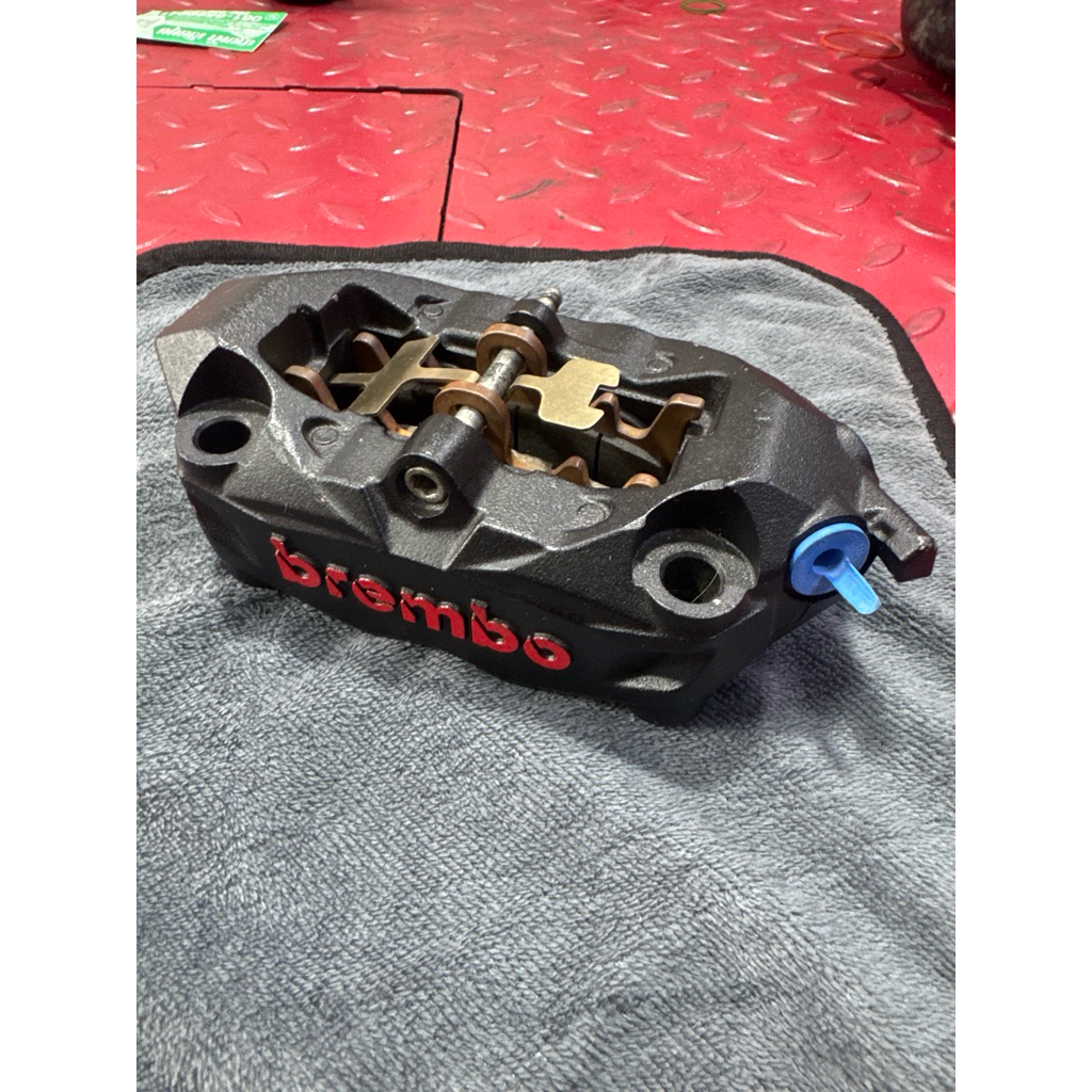 CaliperเบรคBrembo_m32_100mmข้างขวา