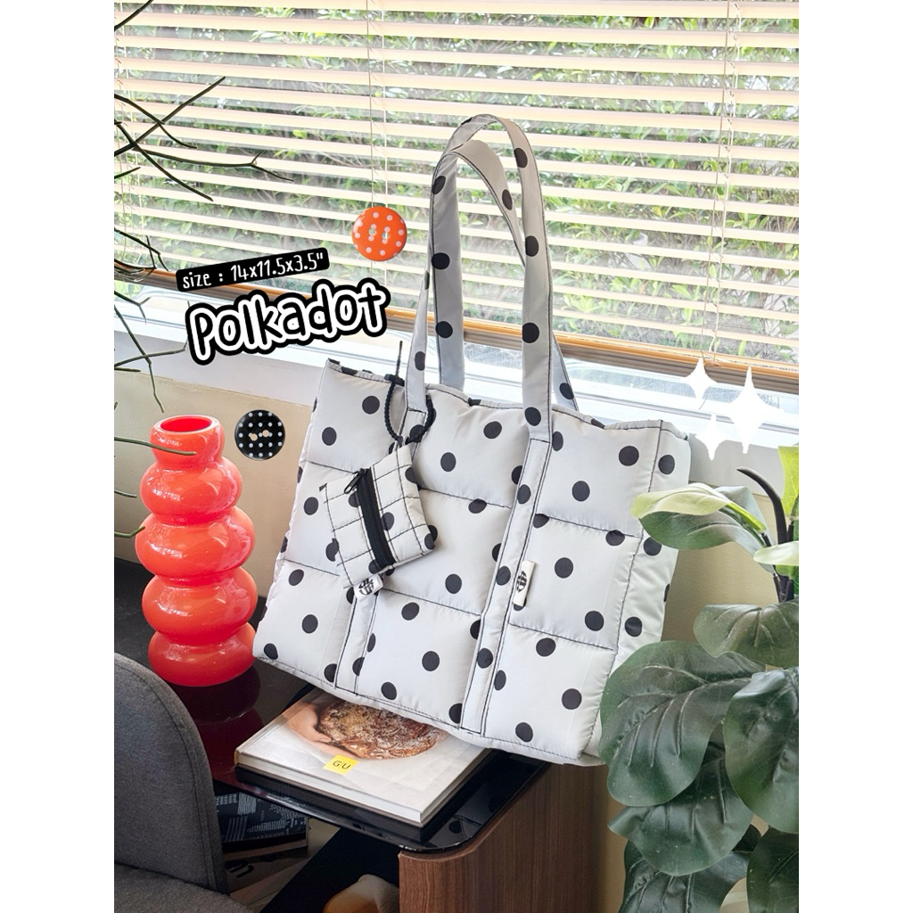 Polkadot⚪️⚫️ CANDY กระเป๋าใส่ Macbook 13-14"