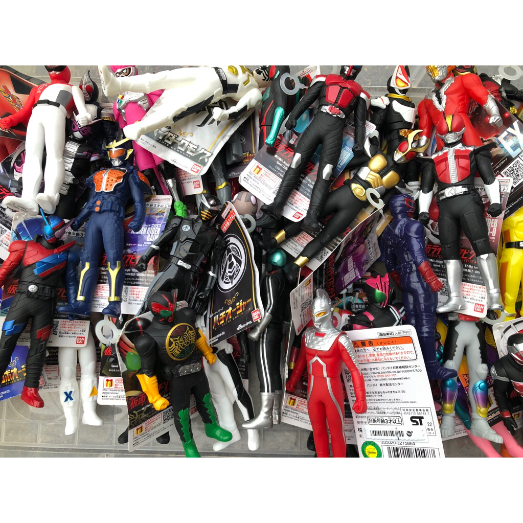 Bandai Soft Vinyl Anime Masked Kamen Rider & Ultraman - บันได โมเดล ซอฟต์ไวนิล คาเมนไรเดอร์